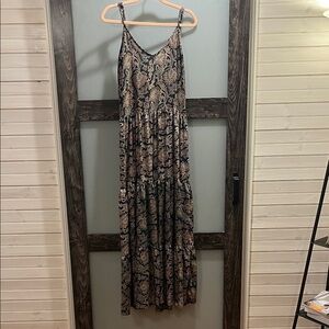 Elegant Paisley Maxi Dress